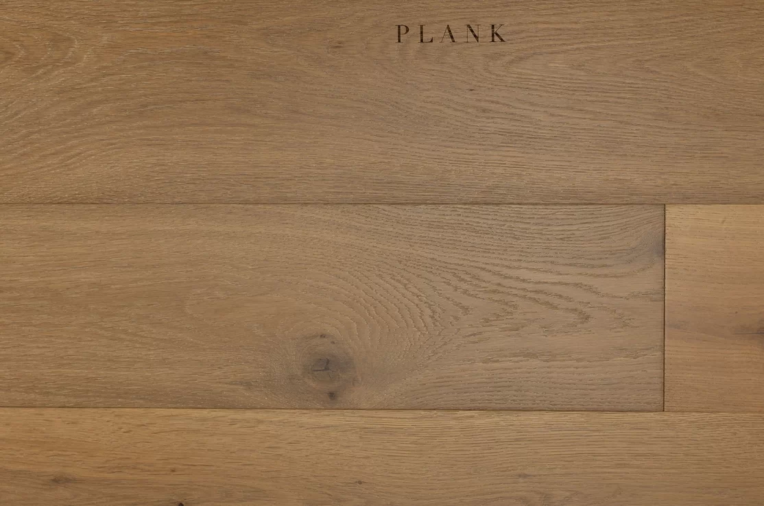 Calabasas best wood plank company by Plank Hardwoods. Wood Sales and interior designer shopping gallery in Agoura Hills California. Chestnut brown colored hardwood flooring in Agoura Hills